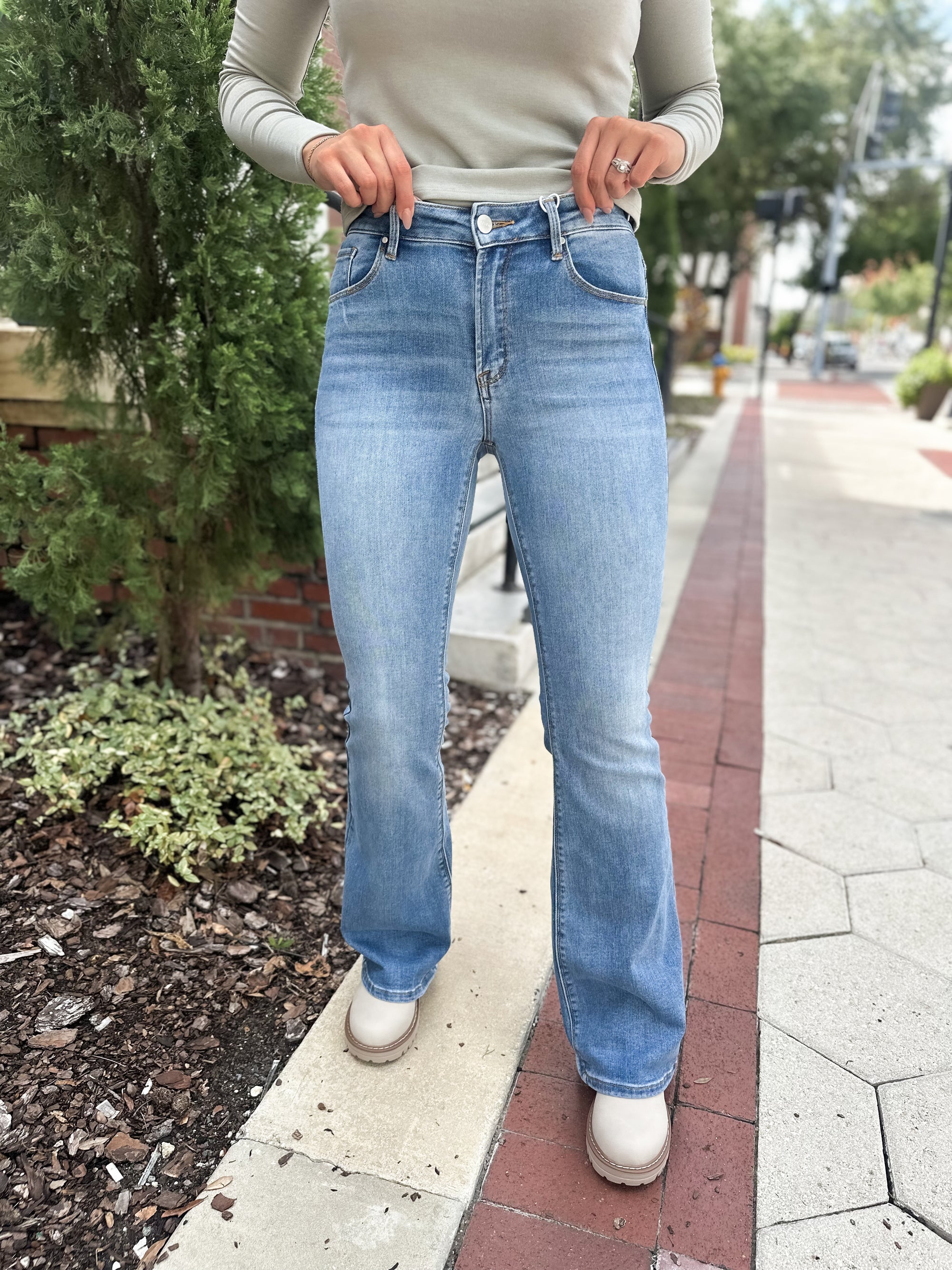 Elizabeth Mid Rise Classic Flare Jeans