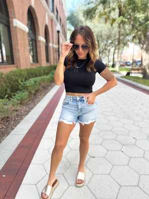 Own The Day Smoothing Cropped Tee - Black