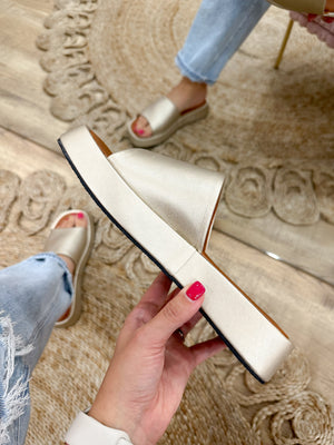 Taylor Chunky Platform Sandals
