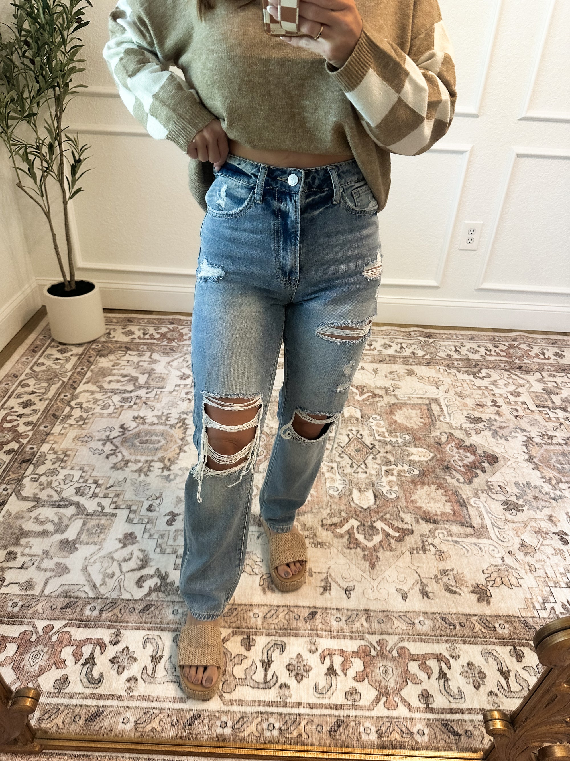 Makayla High Rise Girlfriend Ankle Jeans