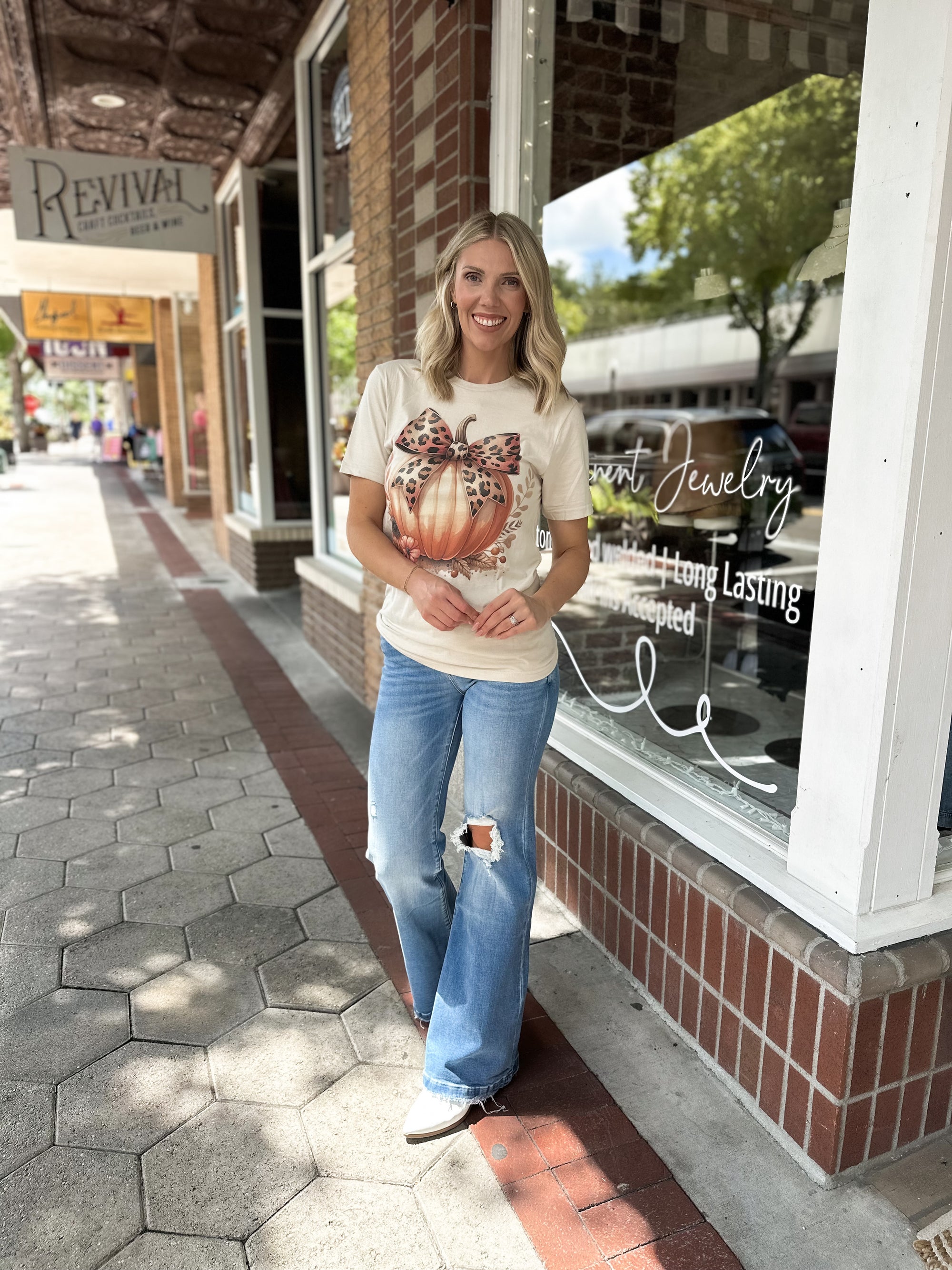 Pumpkin Cheetah Bow Tee