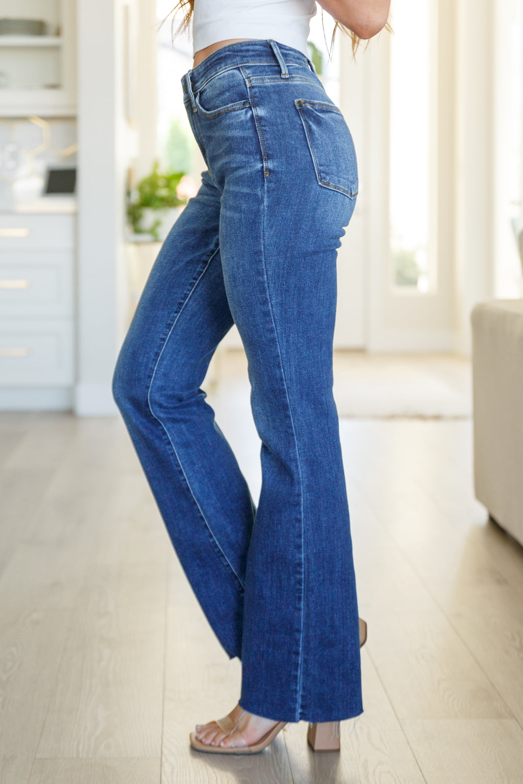 Jeans raw hem fashion